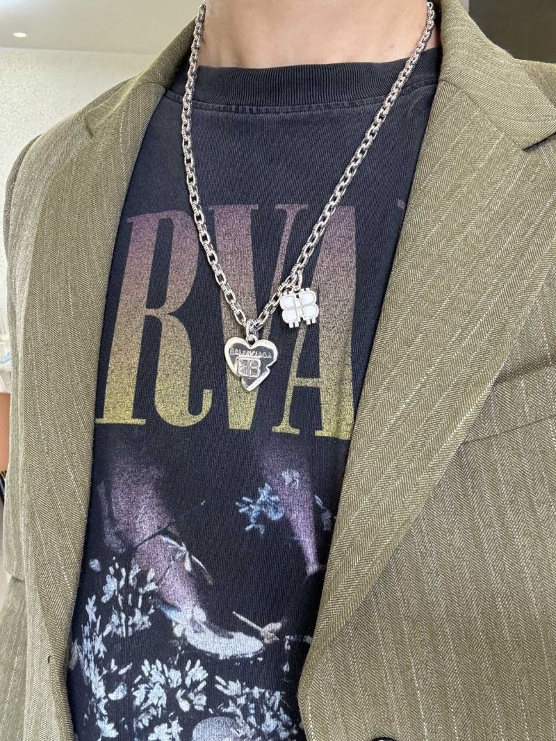 Ba1en*iaga necklaces